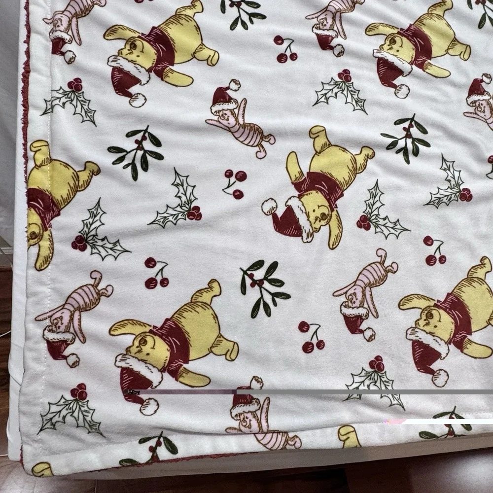 Disney Baby Winnie the Pooh & Piglet Reversible Sherpa Blanket Christmas